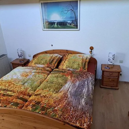 Heckenaecker * Ortenberg (Hessen)